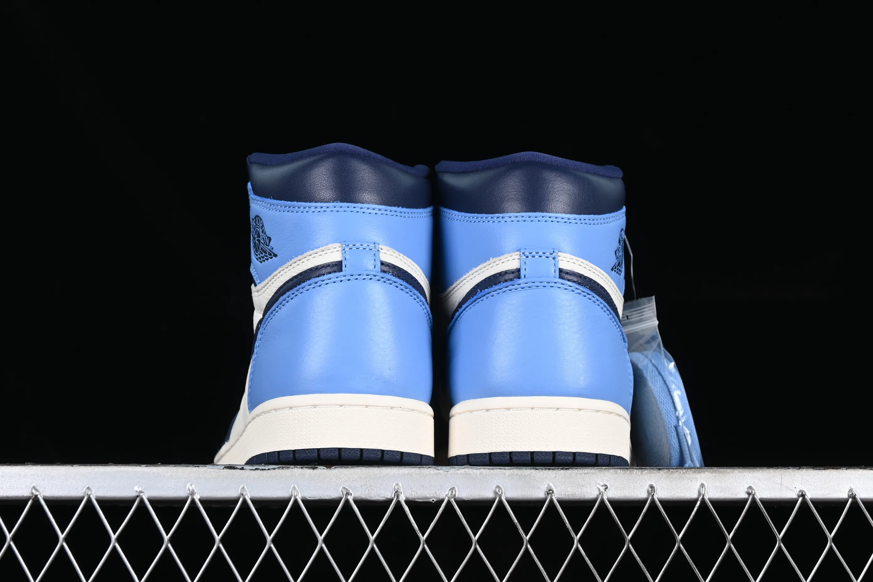 All categories Air Jordan Jordan series basketball shoes Air Jordan 1 High LW version Air Jordan 1 AJ1 Joe 1 Obsidian North Carolina Blue Black Blue Toe 555088-140